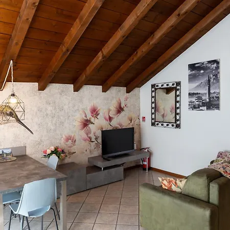 La Casa Del Colibri * לקו