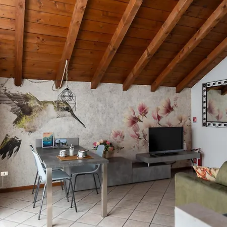 Lägenhet La Casa Del Colibri Lecco